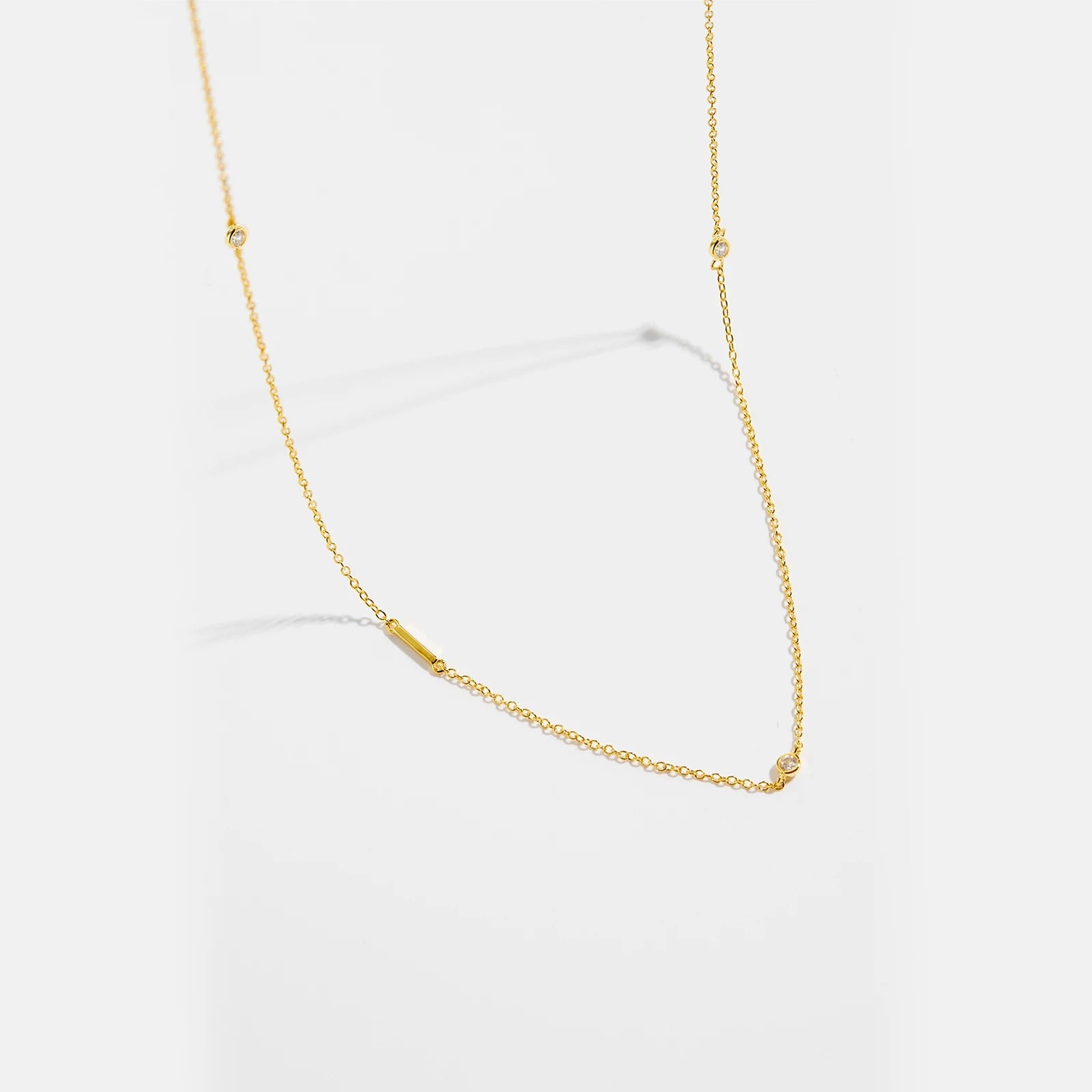 Colar Inicial + Ponto de Luz