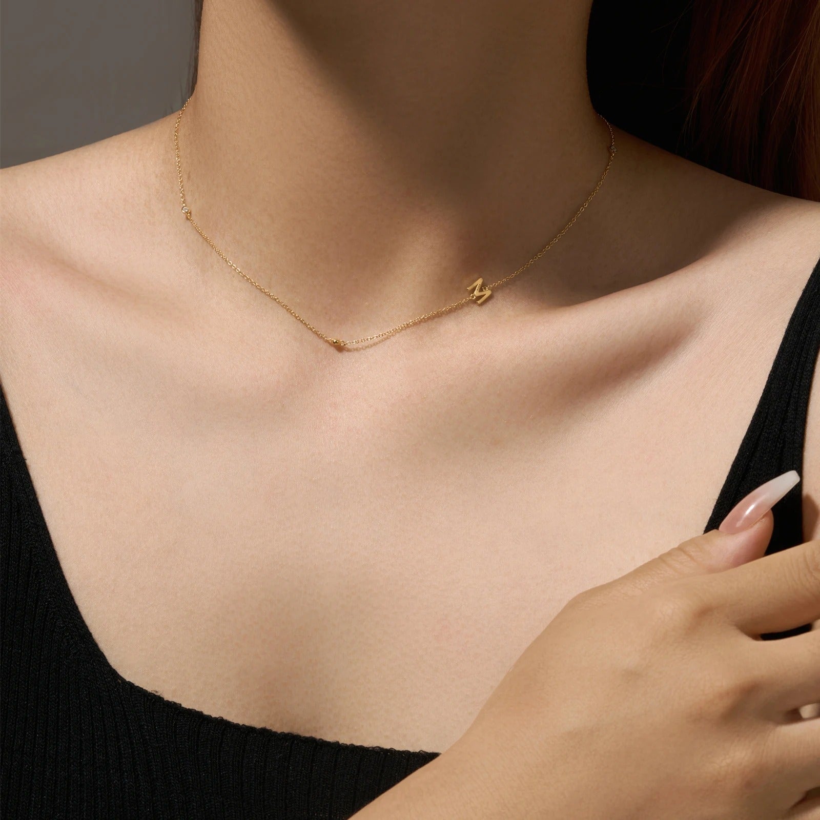 Colar Inicial + Ponto de Luz