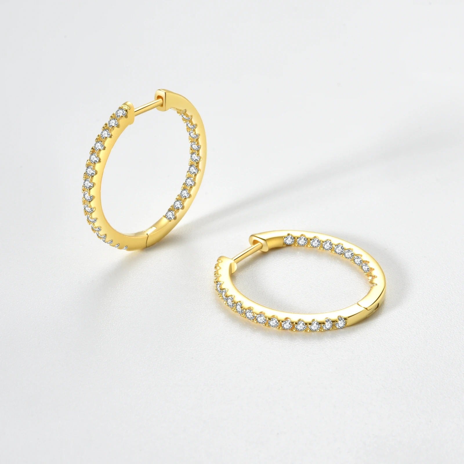 Argola cravejada Slim