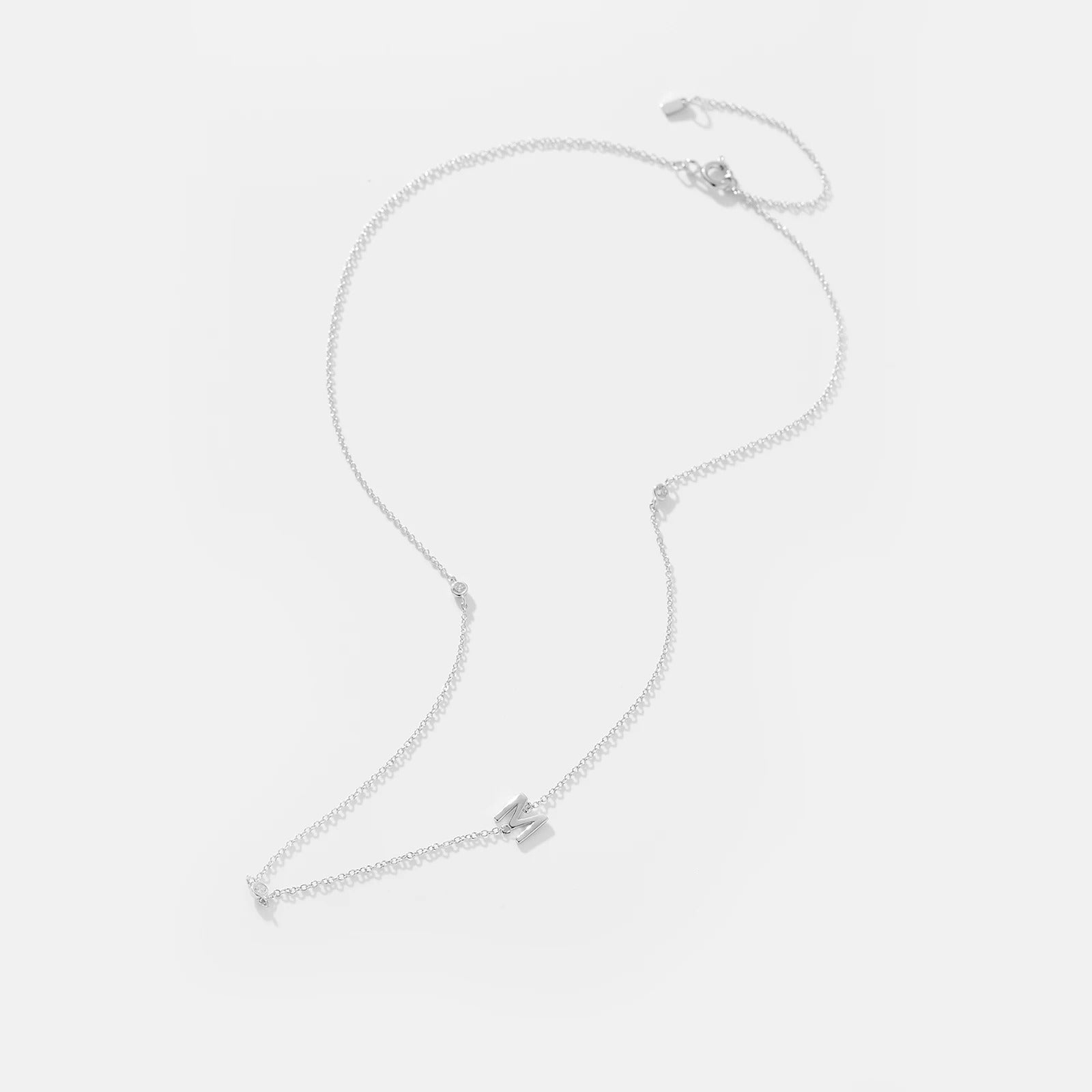 Colar Inicial + Ponto de Luz