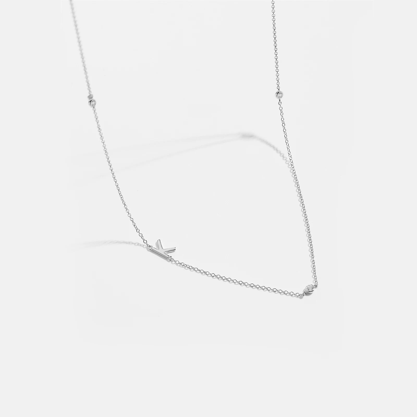 Colar Inicial + Ponto de Luz