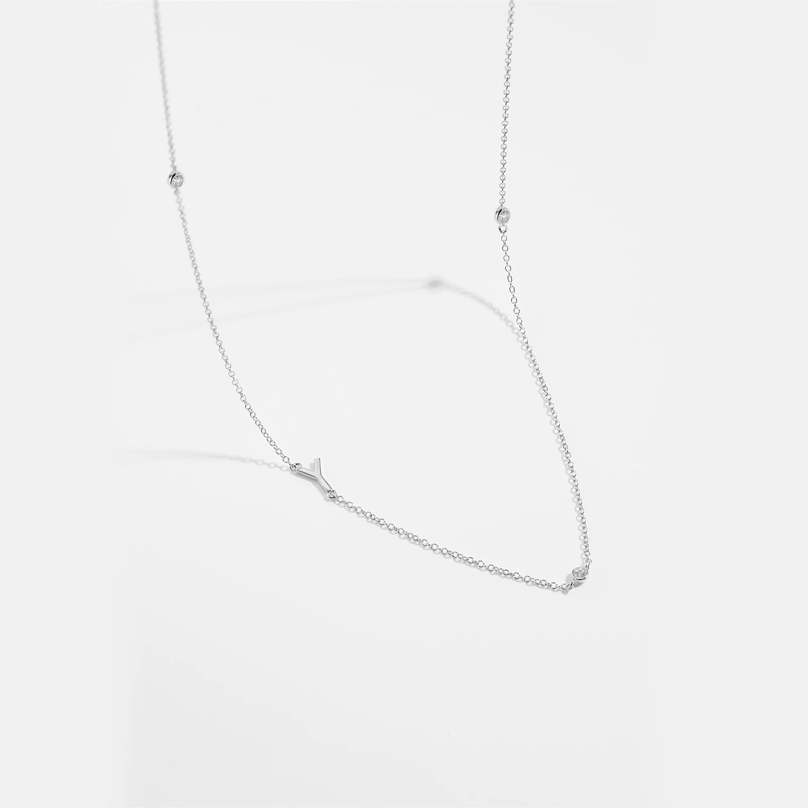 Colar Inicial + Ponto de Luz